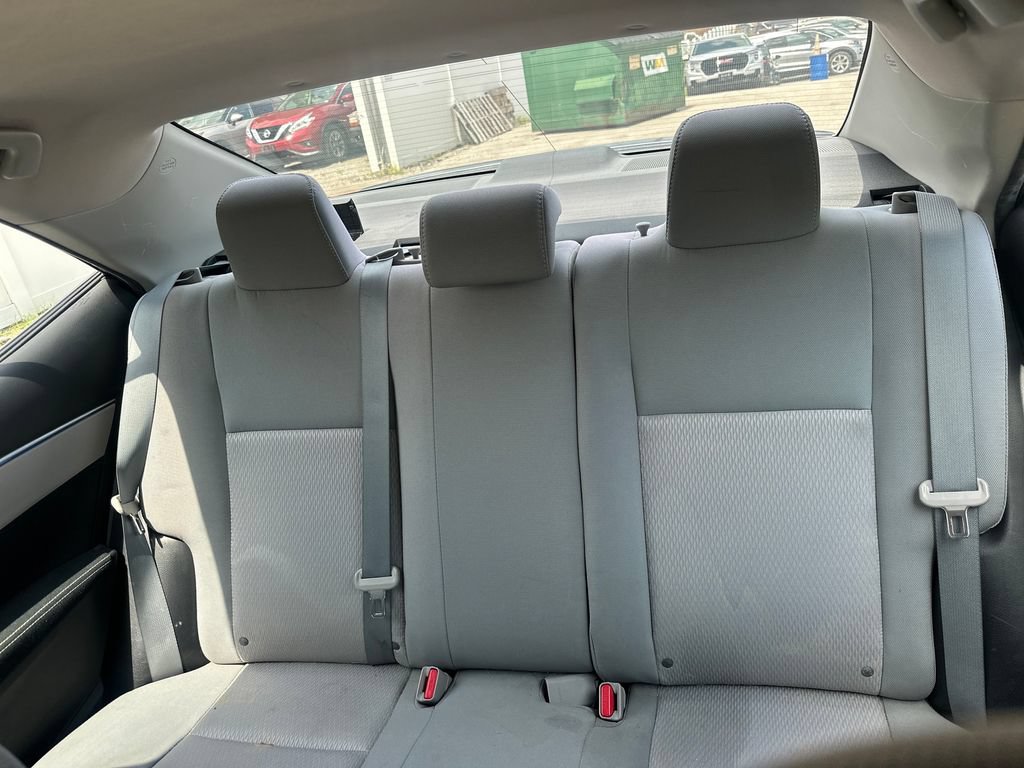 Used 2014 Toyota Corolla LE FWD image 15