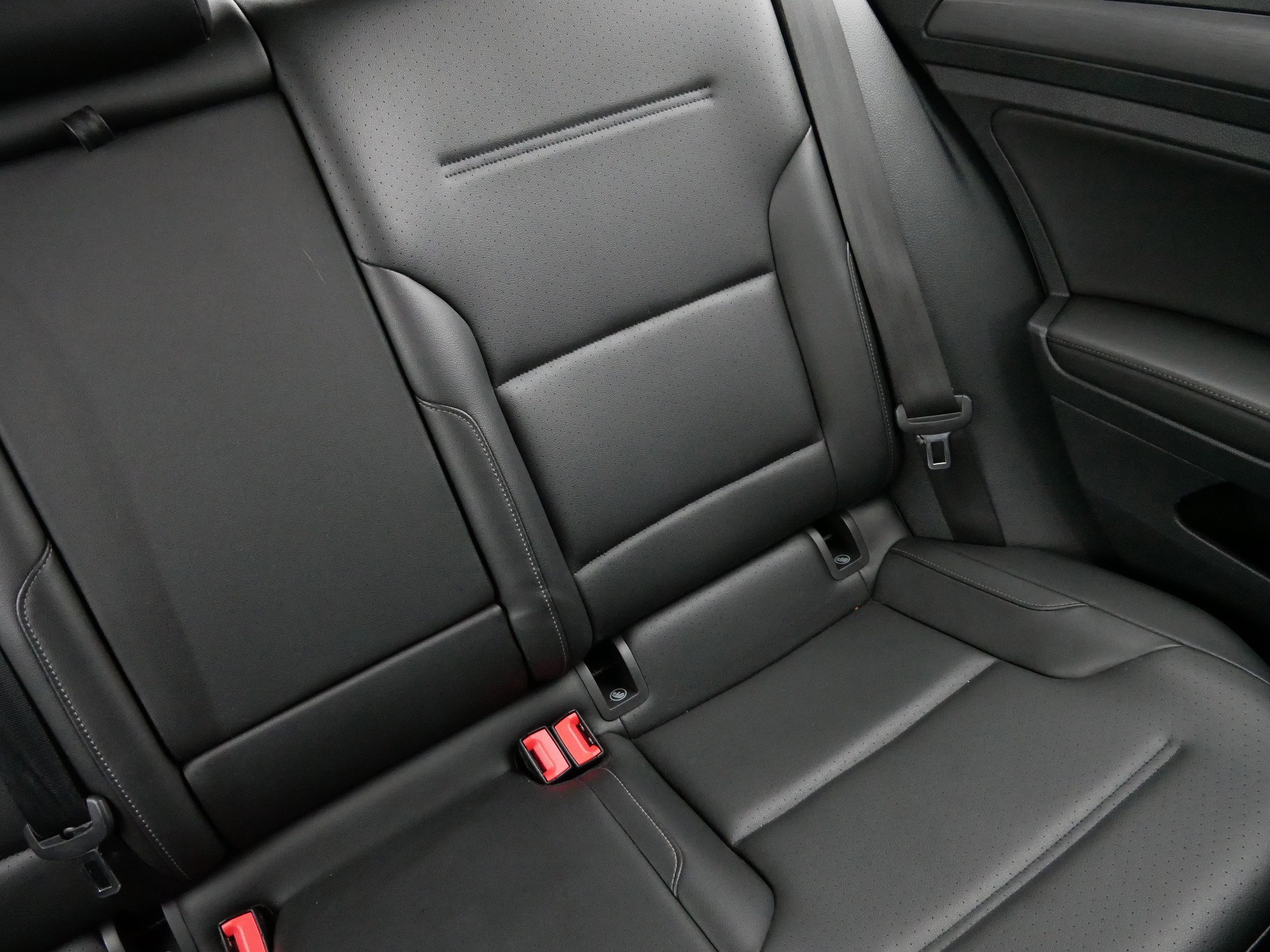 Used 2020 Volkswagen Golf 4-Door image 15