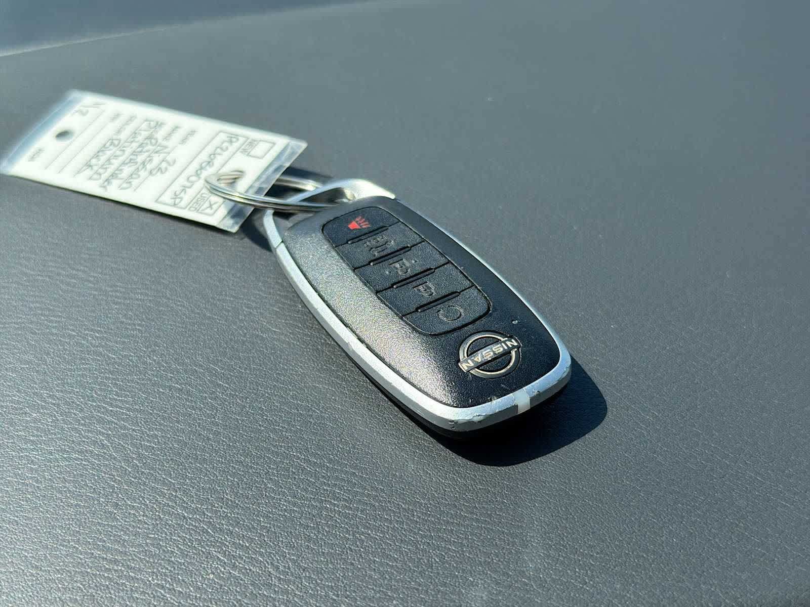 Used 2023 Nissan Pathfinder Platinum AWD/4WD image 32