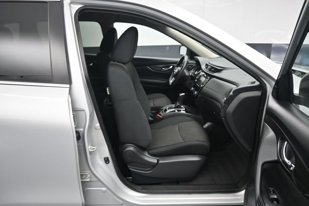 Used 2020 Nissan Rogue SV w/ Premium Package AWD/4WD image 45