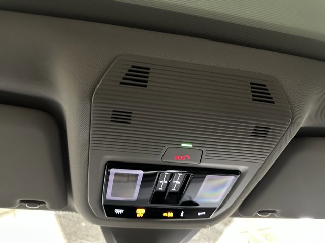 New 2026 Volkswagen Atlas SEL Premium R-Line image 35