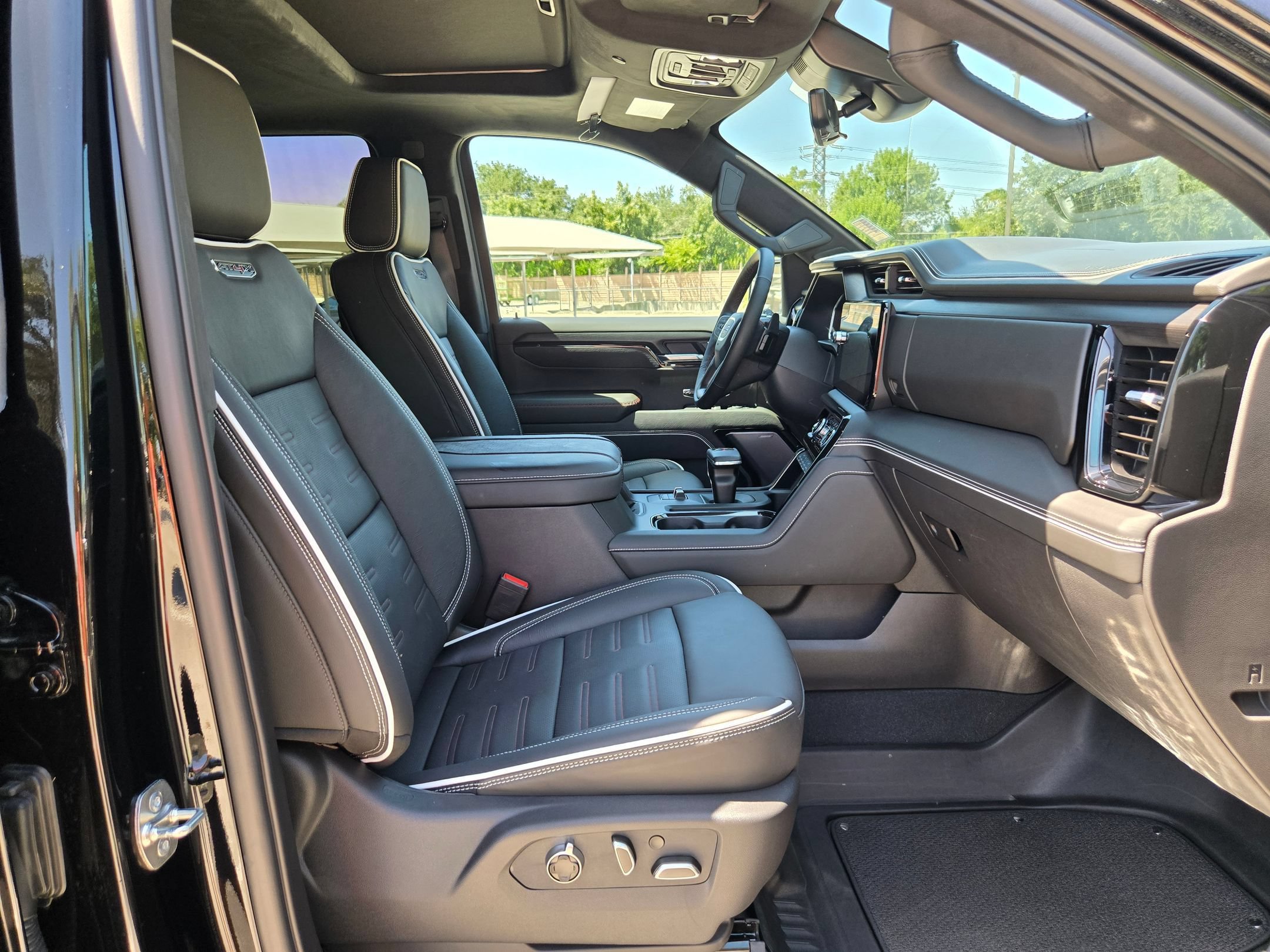 Used 2026 GMC Sierra 1500 AT4X AWD/4WD image 27