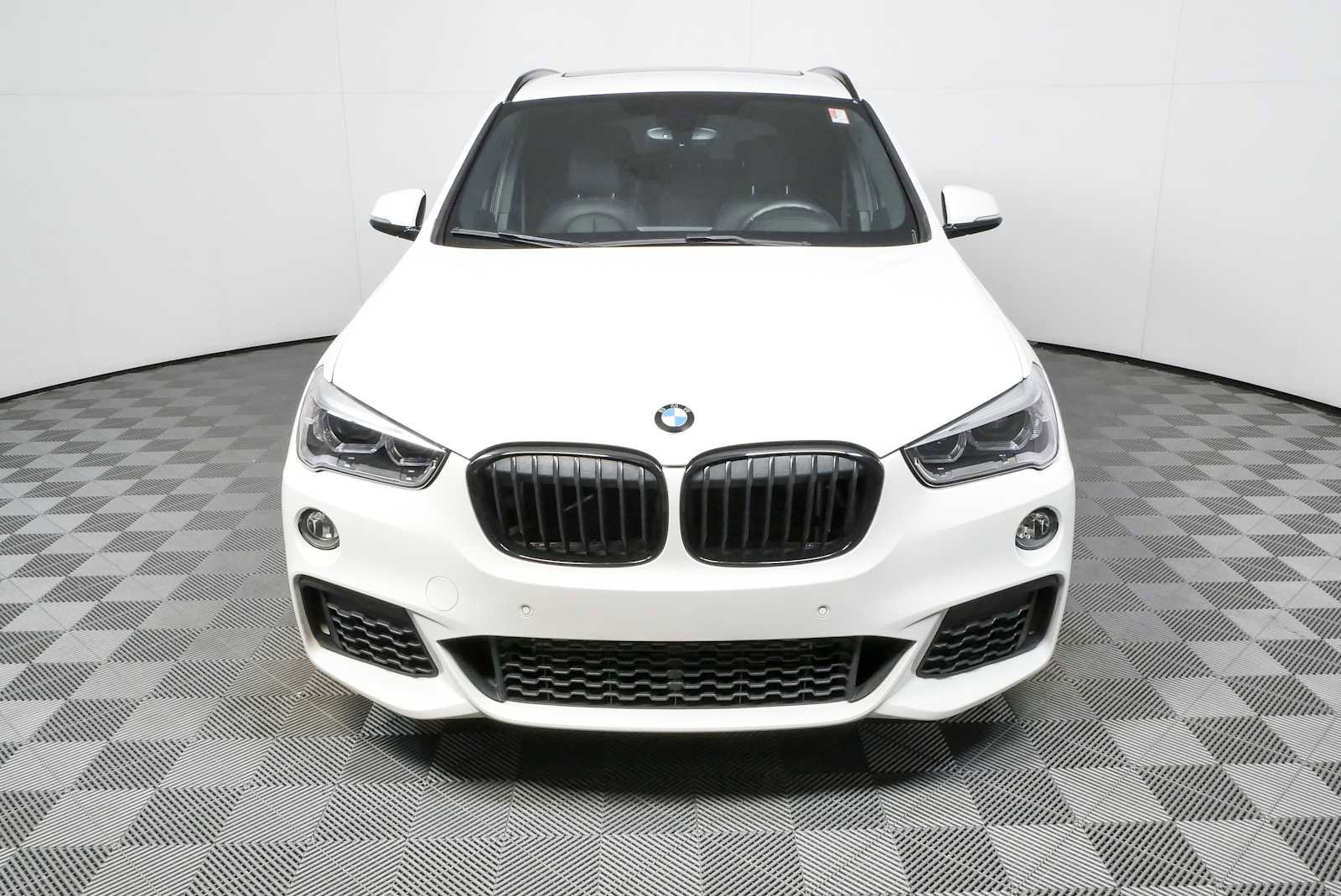 Used 2018 BMW X1 xDrive28i w/ M Sport Package AWD/4WD image 35