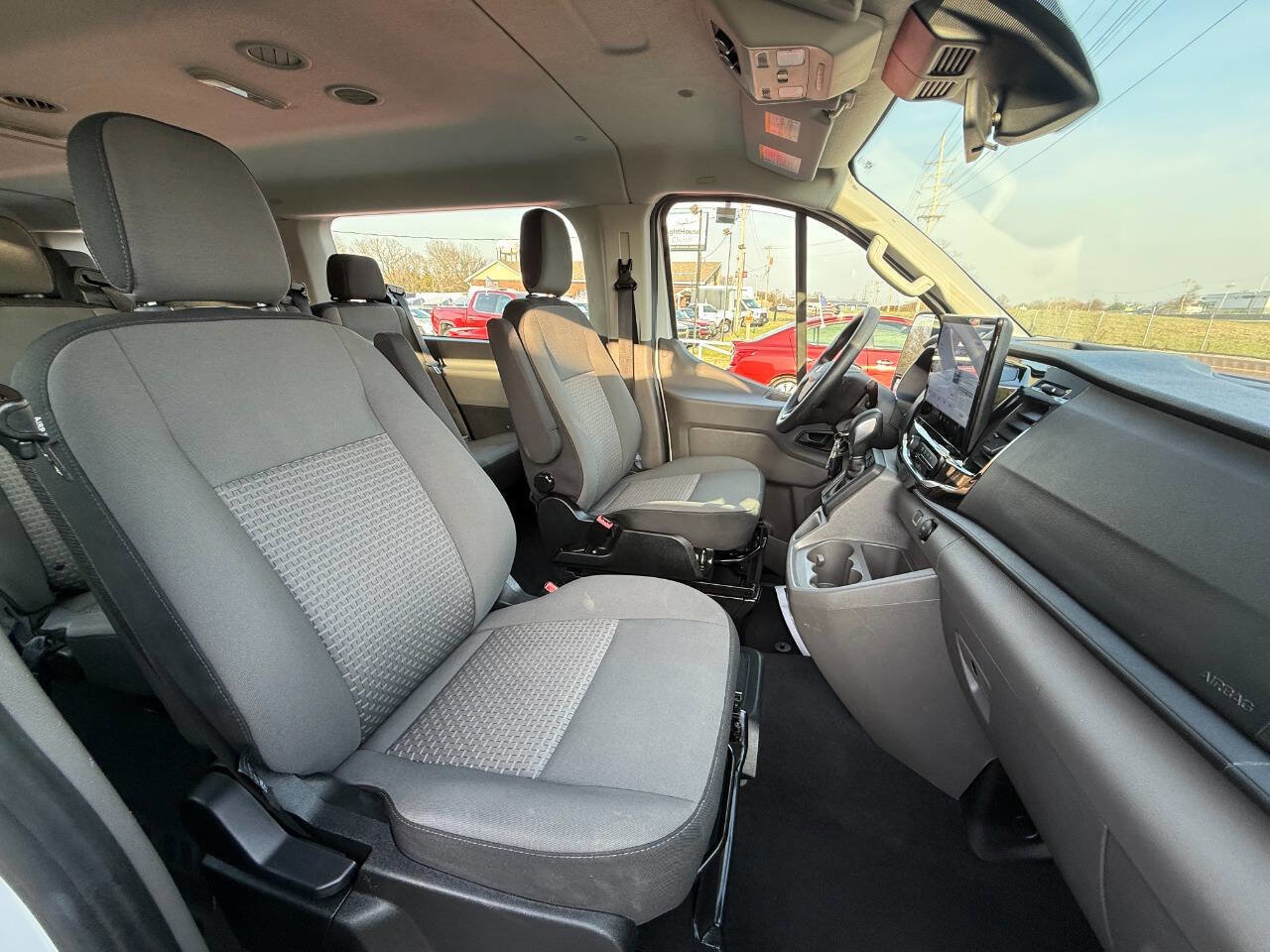 Used 2024 Ford Transit 350 XLT image 9