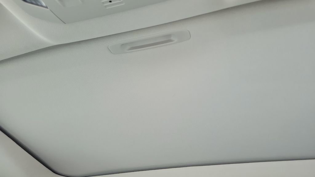 Used 2022 Toyota Highlander Limited FWD image 17