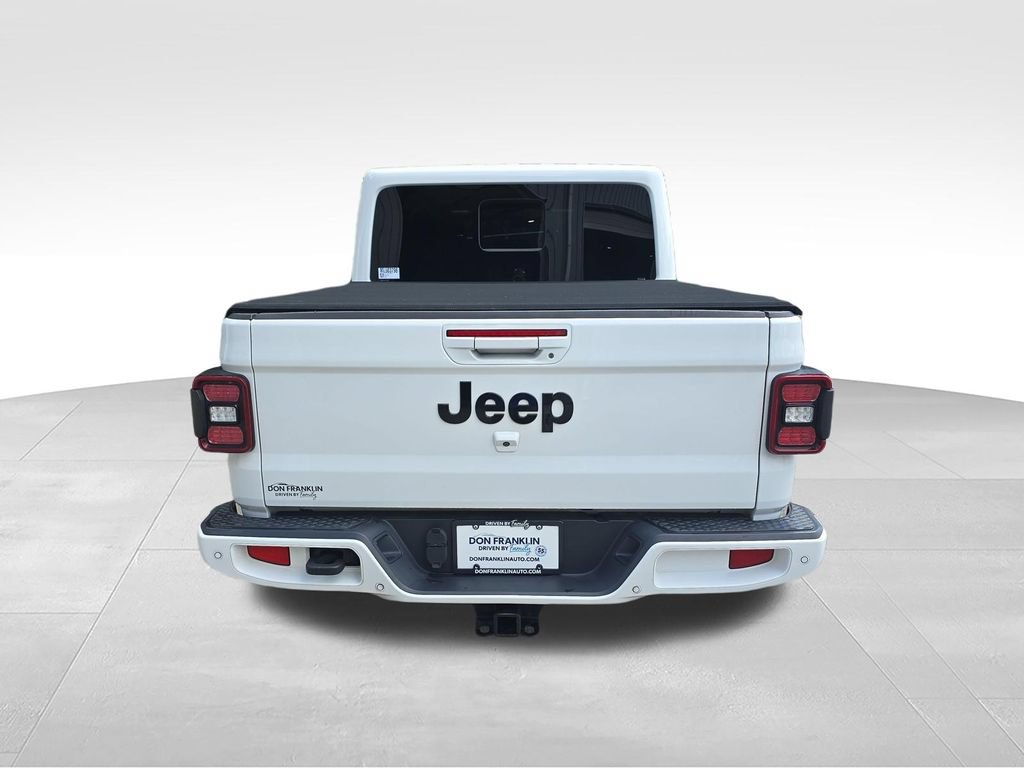 Used 2021 Jeep Gladiator Overland AWD/4WD image 4