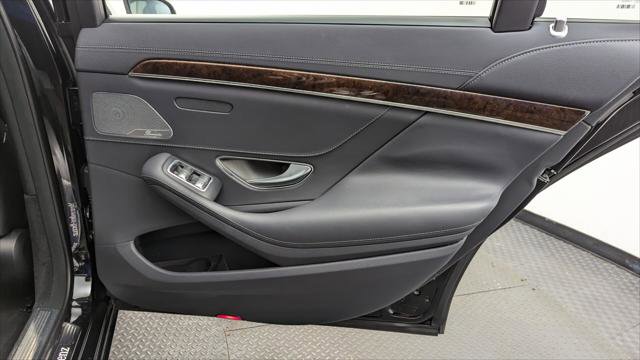 Used 2018 Mercedes-Benz S 450 4MATIC Sedan w/ Premium Package image 19