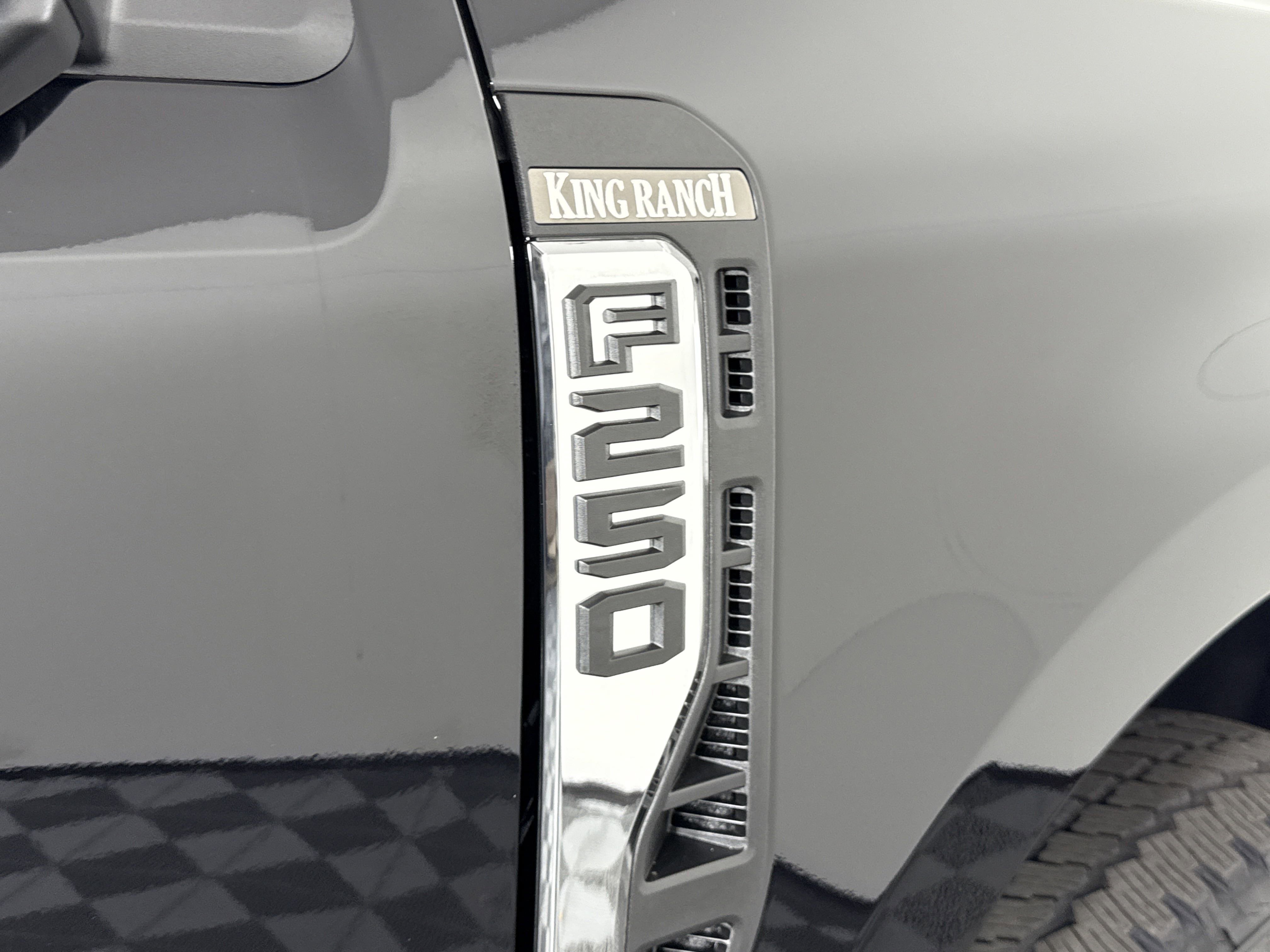 New 2025 Ford F250 King Ranch w/ Chrome Package image 9