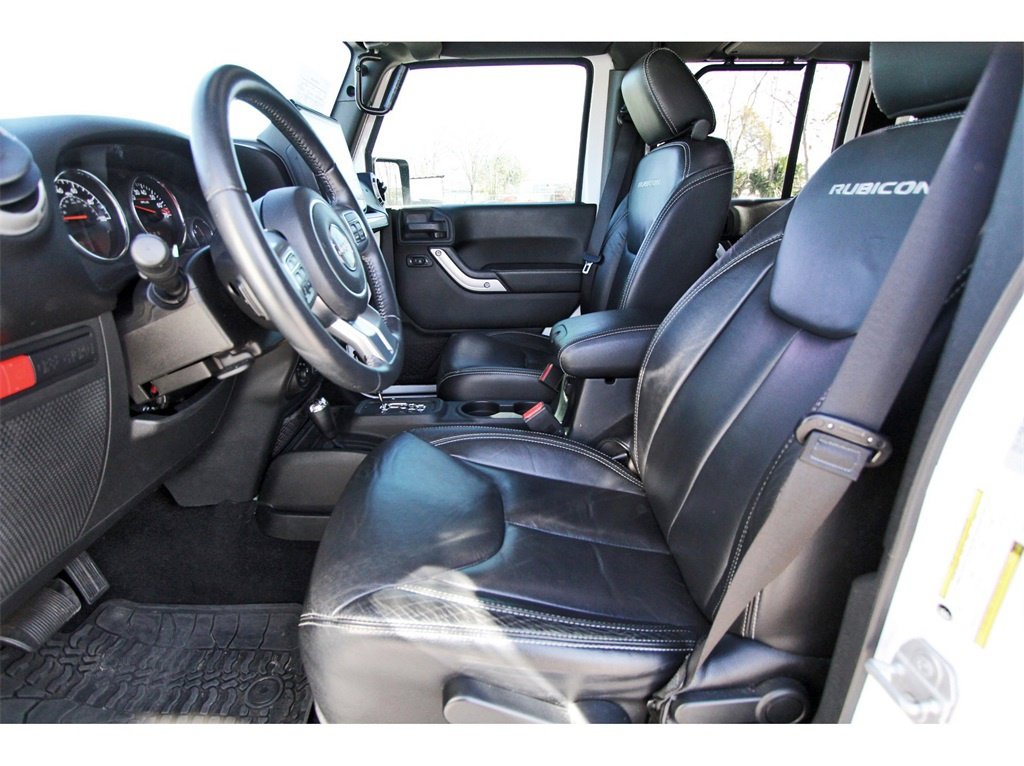 Used 2016 Jeep Wrangler Unlimited Rubicon image 6