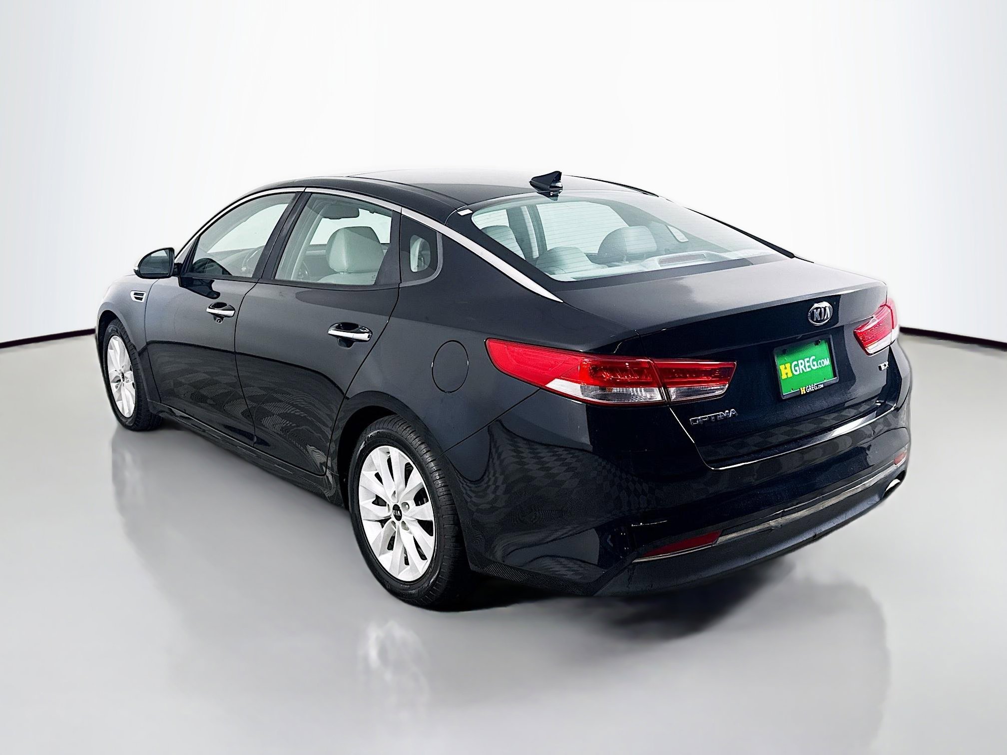 Used 2016 Kia Optima EX w/ Premium Package image 7