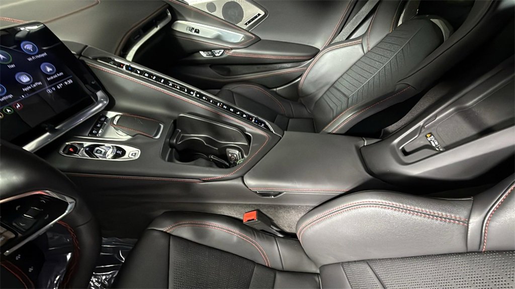 Used 2022 Chevrolet Corvette Stingray Premium Cpe w/ Z51 Performance Package image 26