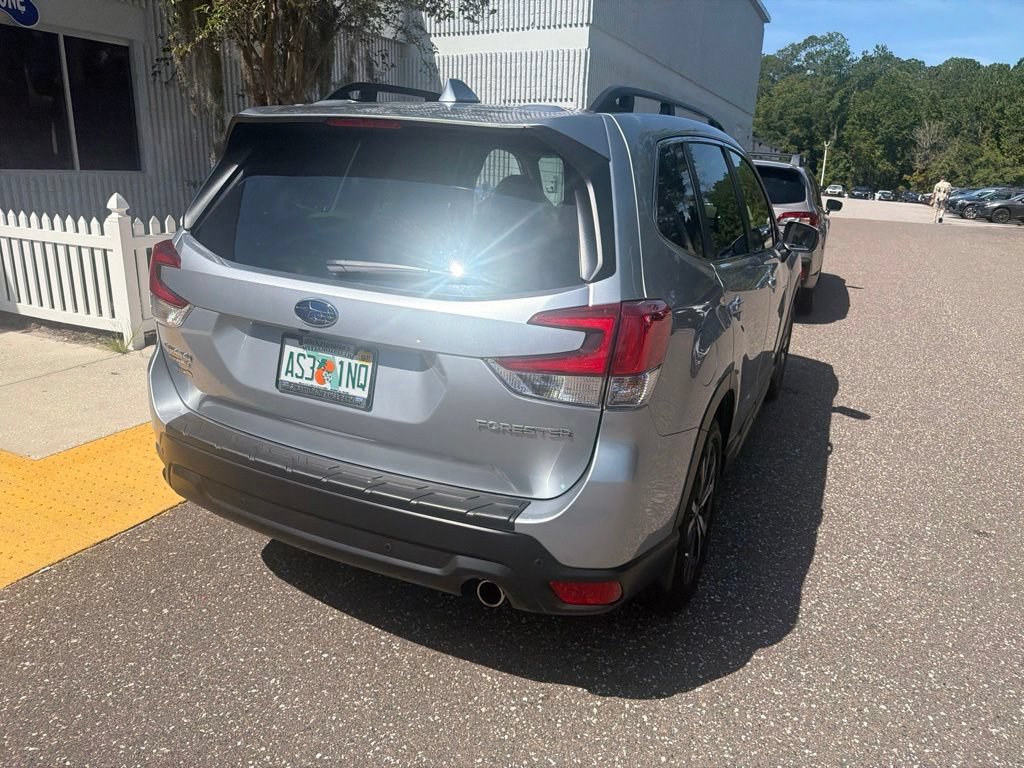 Certified 2023 Subaru Forester Limited AWD/4WD image 13