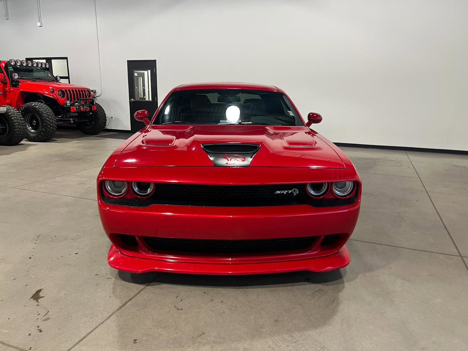 Used 2015 Dodge Challenger SRT Hellcat RWD image 8