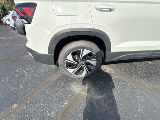 New 2026 Volkswagen Taos SE AWD/4WD image 10