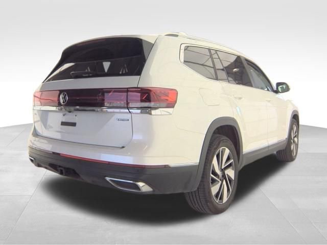 Used 2025 Volkswagen Atlas SEL AWD/4WD image 7