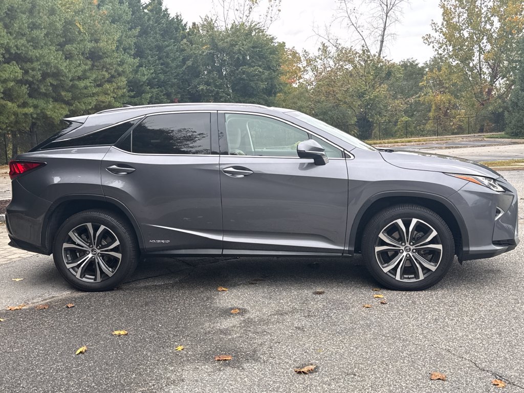 Used 2019 Lexus RX 450h AWD image 4