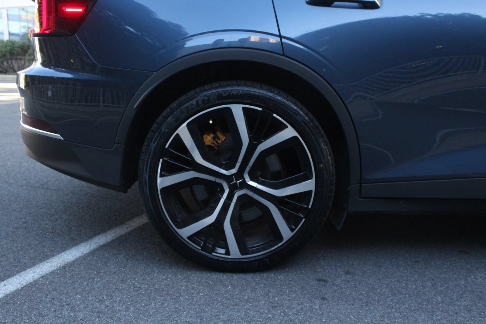 Used 2021 Polestar Polestar 2 w/ Performance Package AWD/4WD image 5