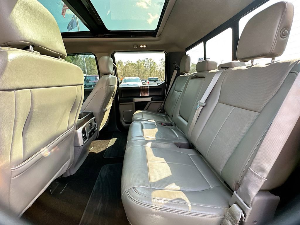 Used 2018 Ford F150 Lariat w/ Equipment Group 502A Luxury image 4