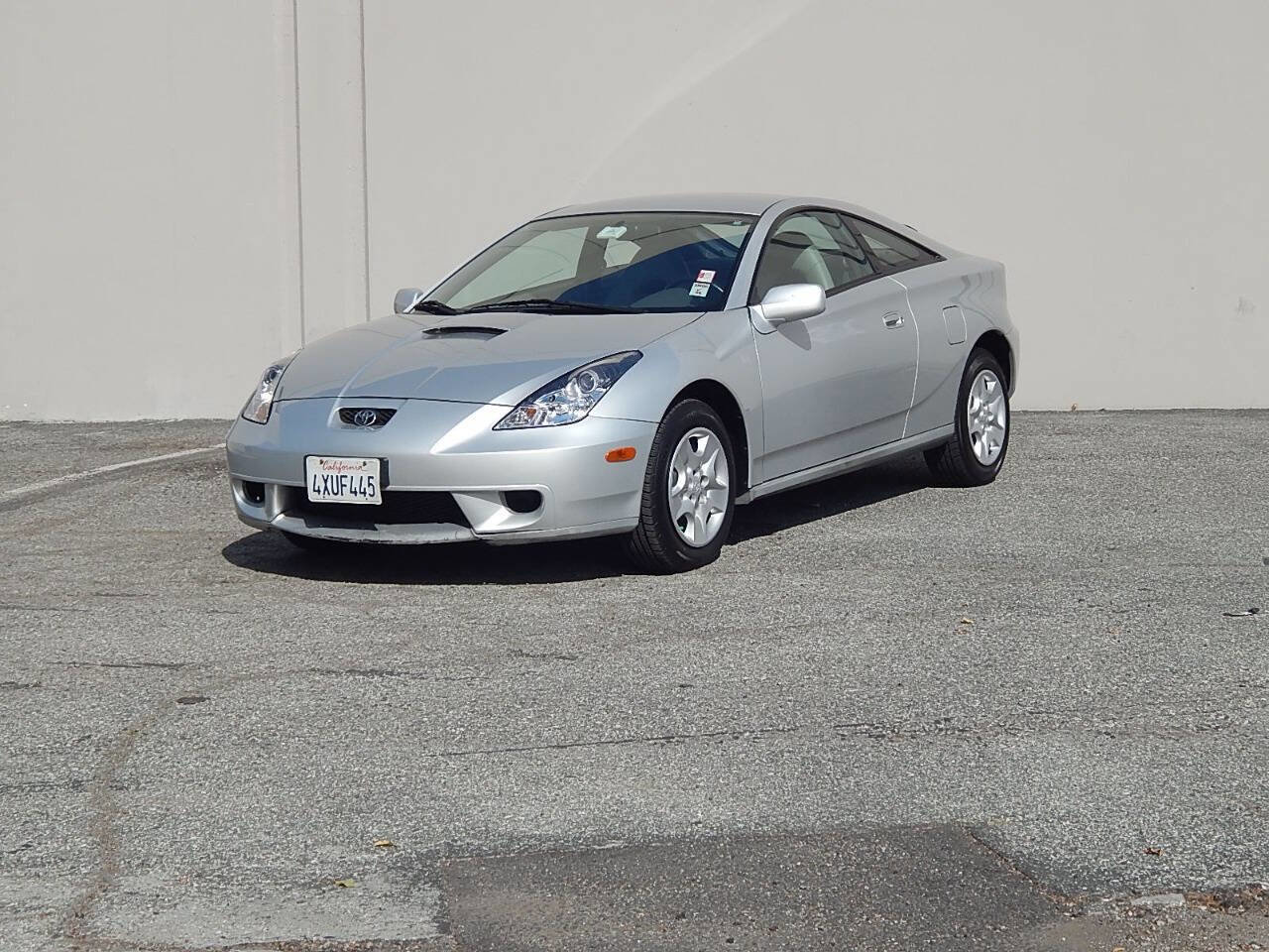 Used 2002 Toyota Celica GT image 1