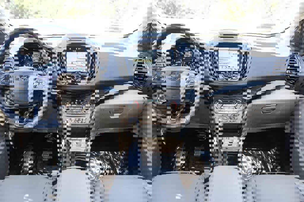 Used 2018 Ford Escape Titanium w/ Ford Safe & Smart Package image 13