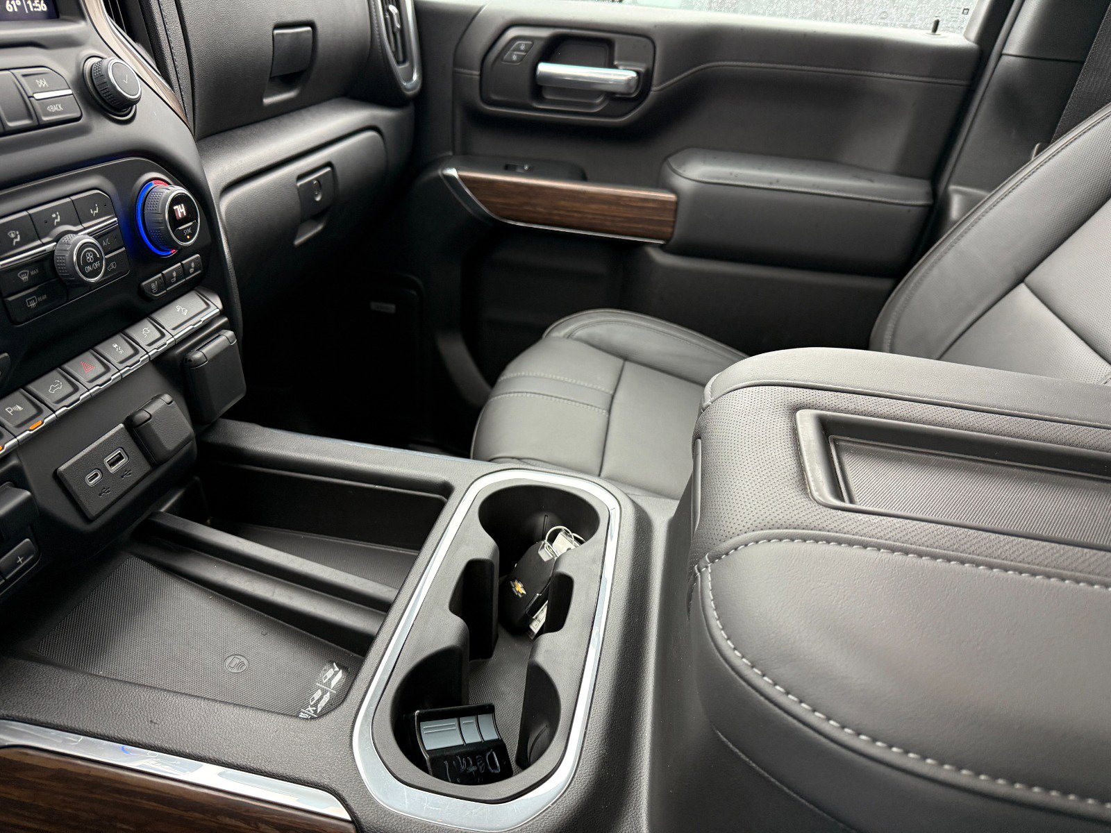 Used 2022 Chevrolet Silverado 2500 High Country w/ Z71 Off-Road Package image 33