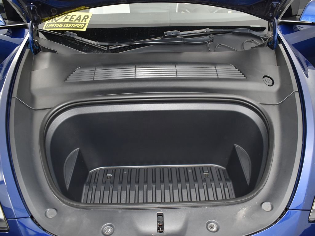 Used 2022 Tesla Model Y Performance image 11