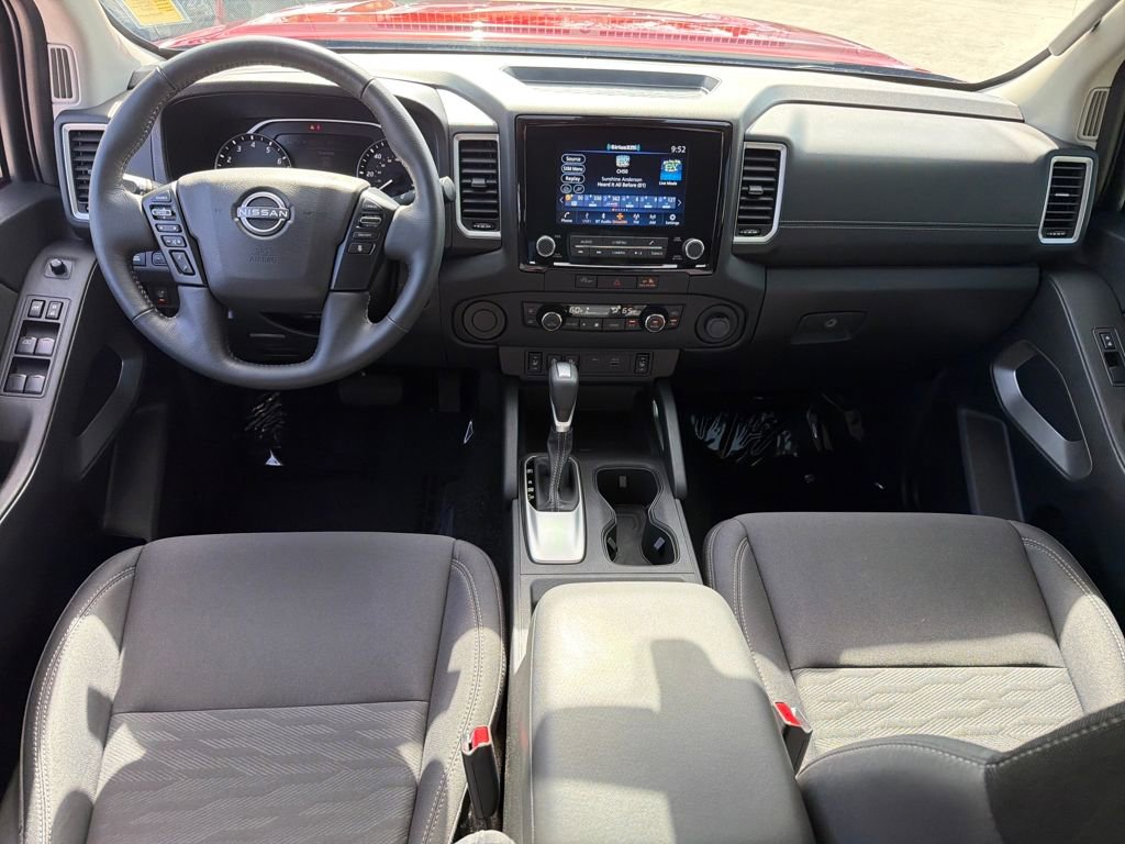 Used 2024 Nissan Frontier SV w/ SV Convenience Package image 14