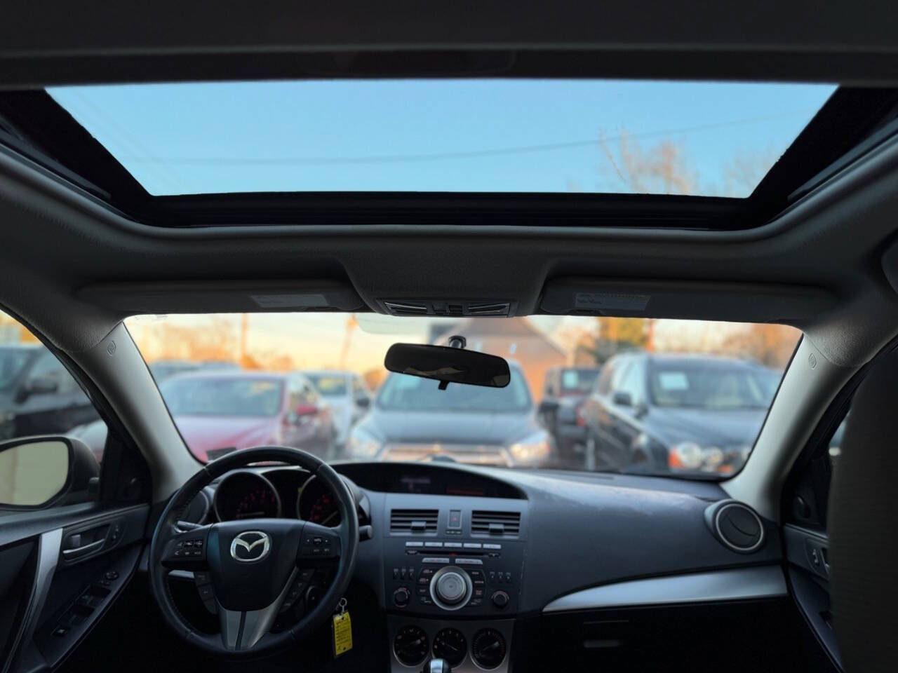 Used 2010 MAZDA MAZDA3 s Sport FWD image 11