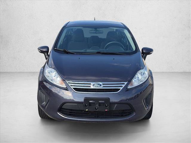 Used 2013 Ford Fiesta SE FWD image 2
