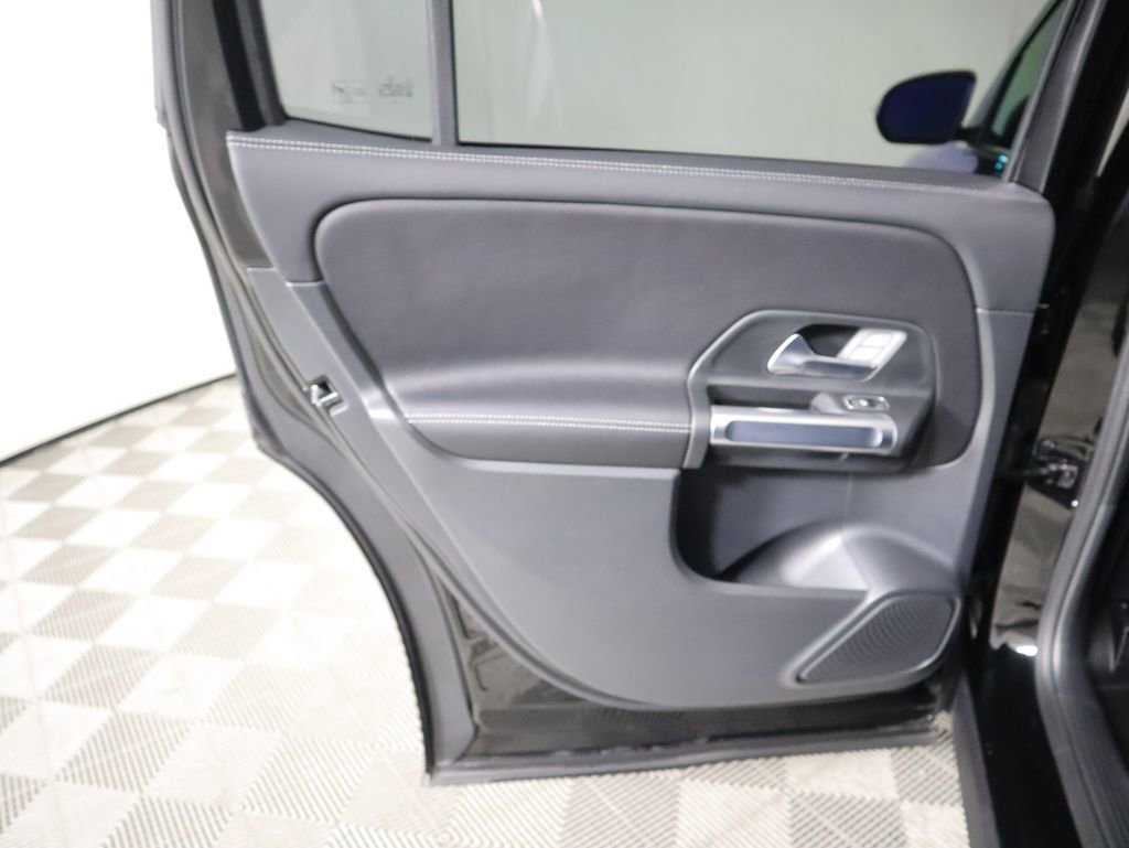 Certified 2025 Mercedes-Benz GLB 250 image 26