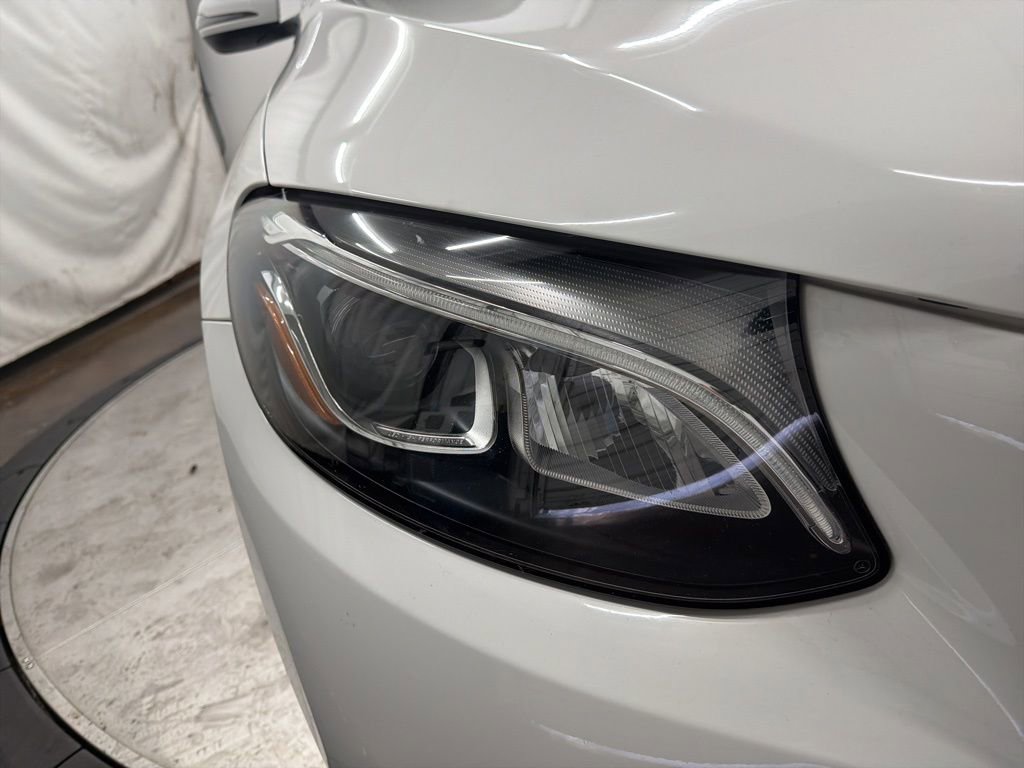 Certified 2018 Mercedes-Benz GLC 300 4MATIC image 10