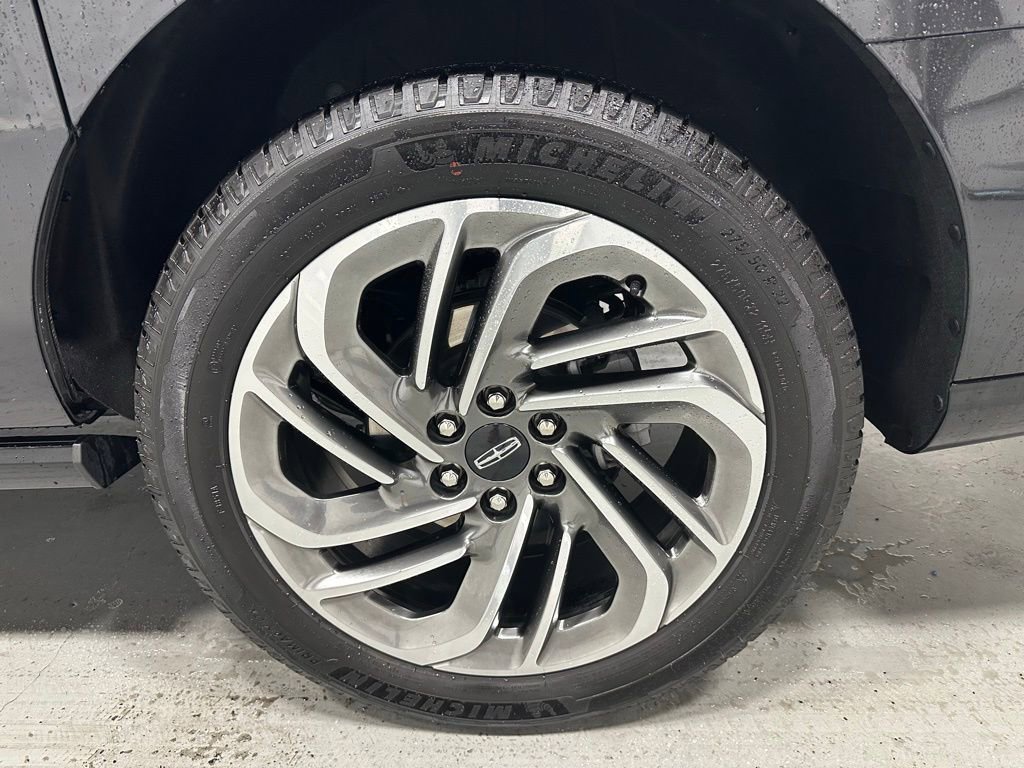 Used 2025 Lincoln Navigator L Reserve image 76