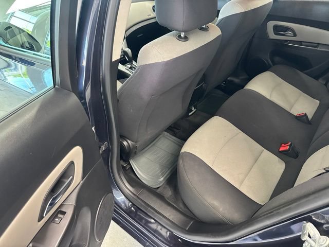 Used 2015 Chevrolet Cruze LS FWD image 19