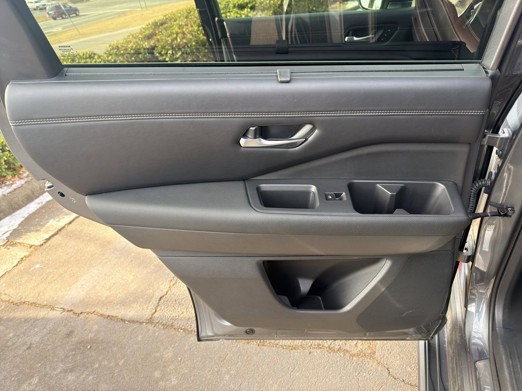 Certified 2023 Nissan Pathfinder Platinum w/ Lighting Package (N93) image 33