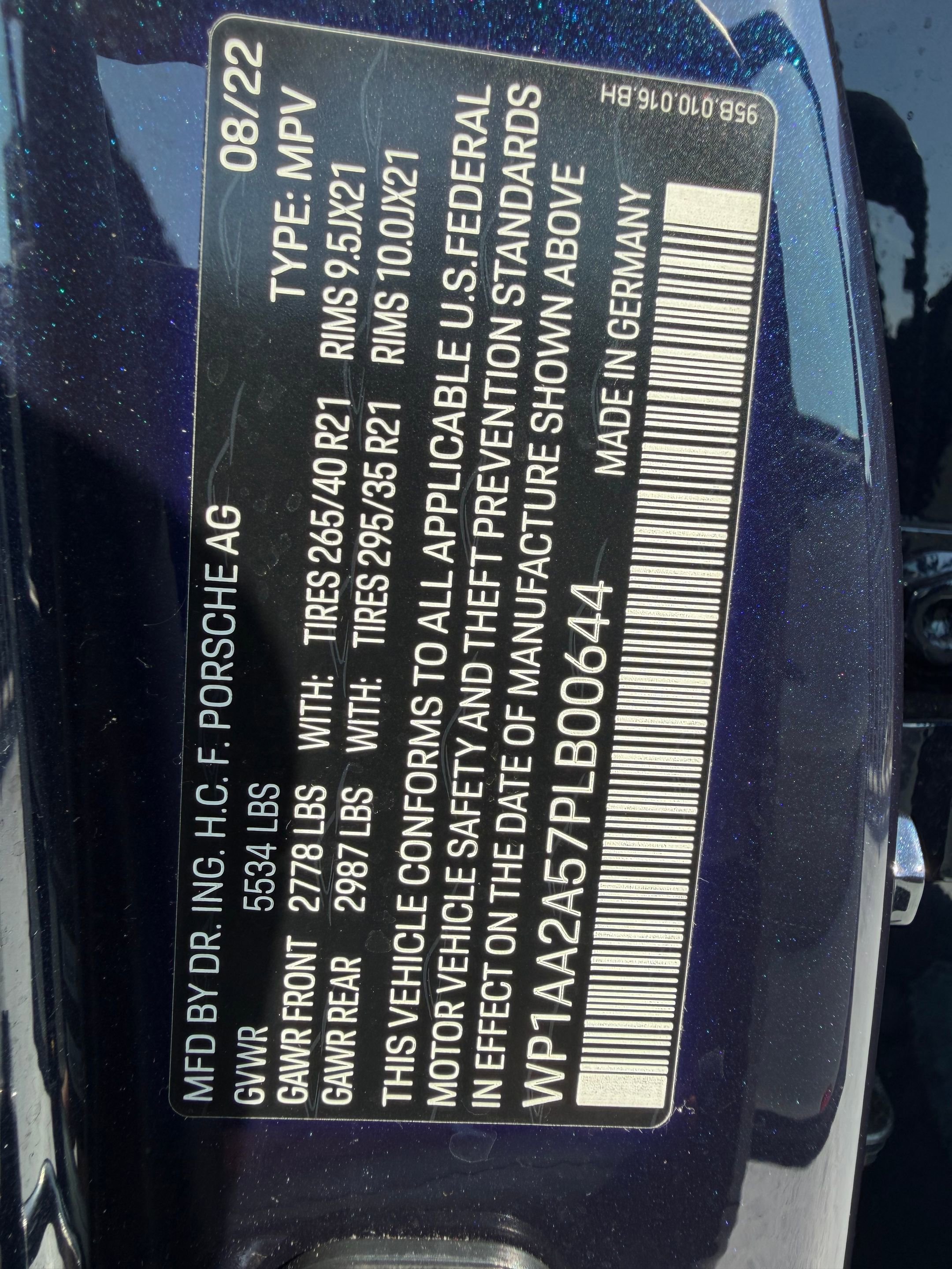 Used 2023 Porsche Macan Turbo image 31