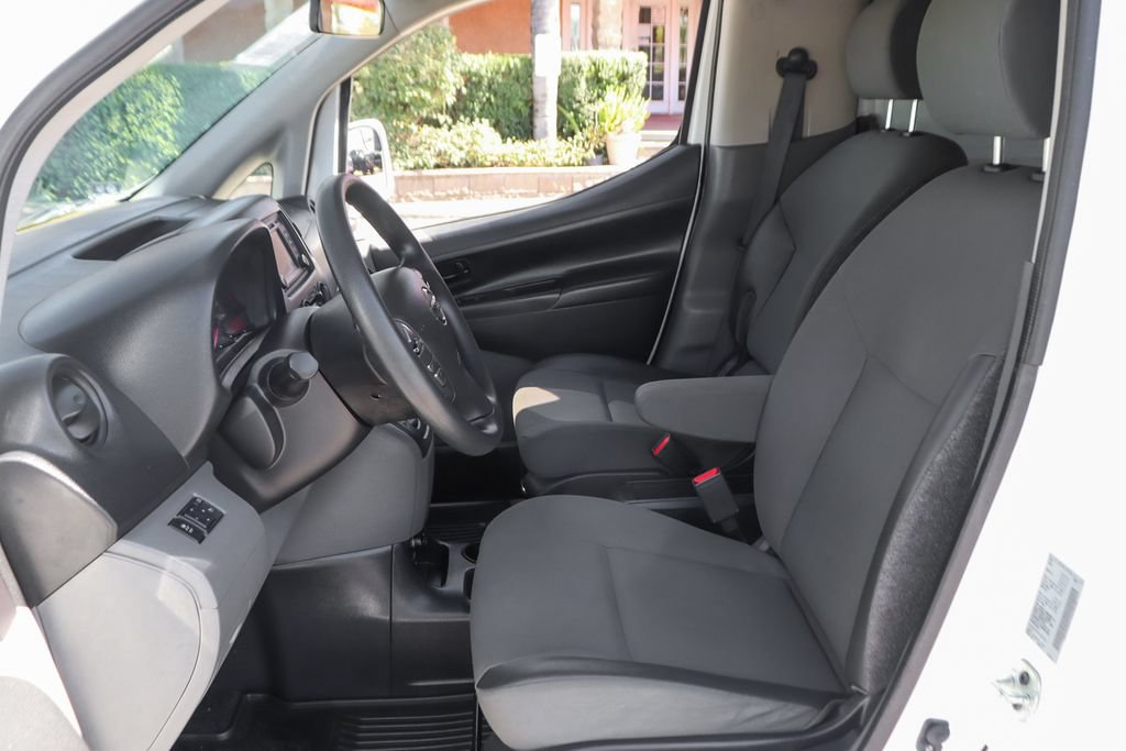 Used 2018 Nissan NV200 SV w/ Navigation Package FWD image 19