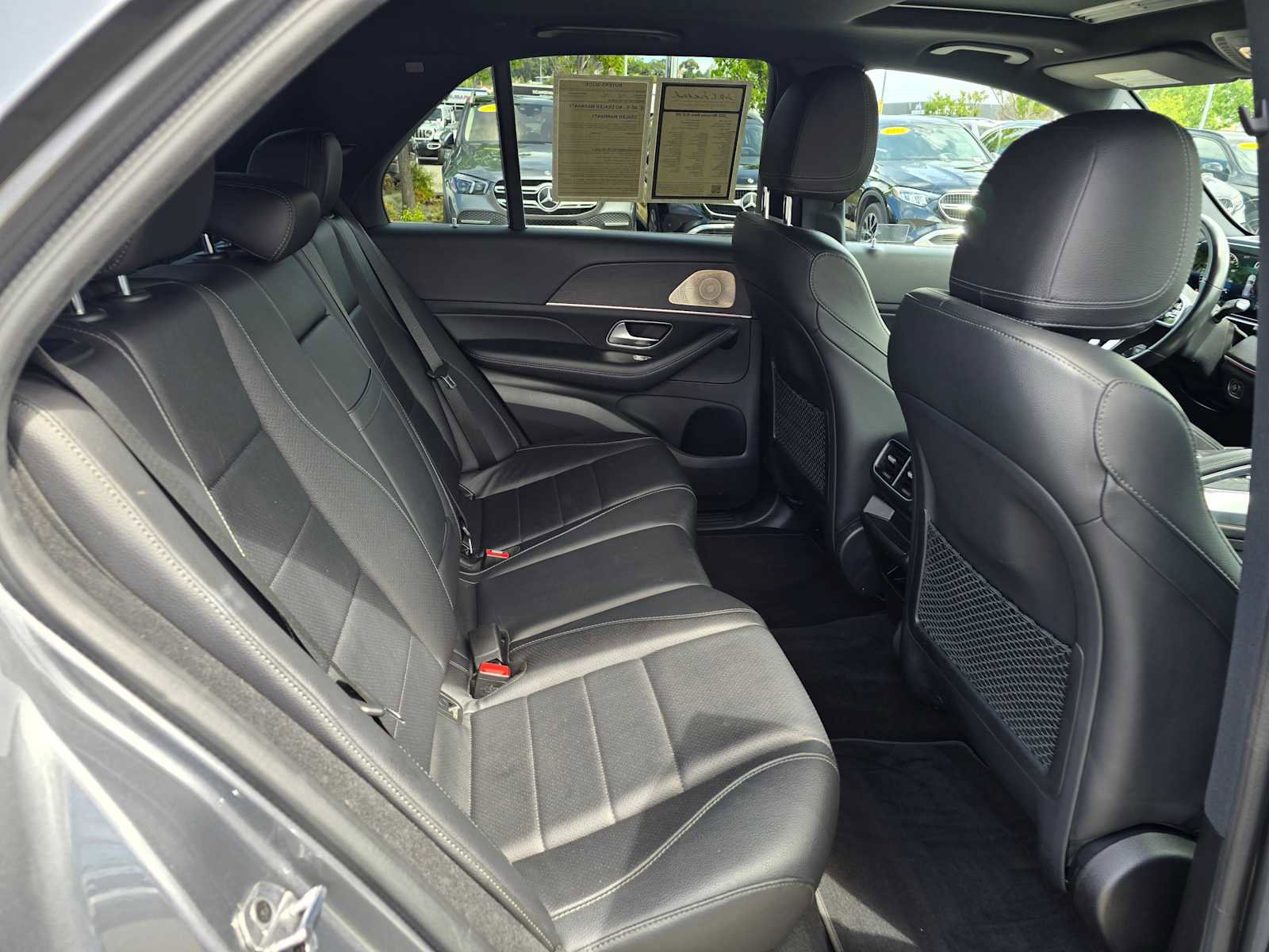Used 2022 Mercedes-Benz GLE 350 4MATIC w/ Premium Package image 15