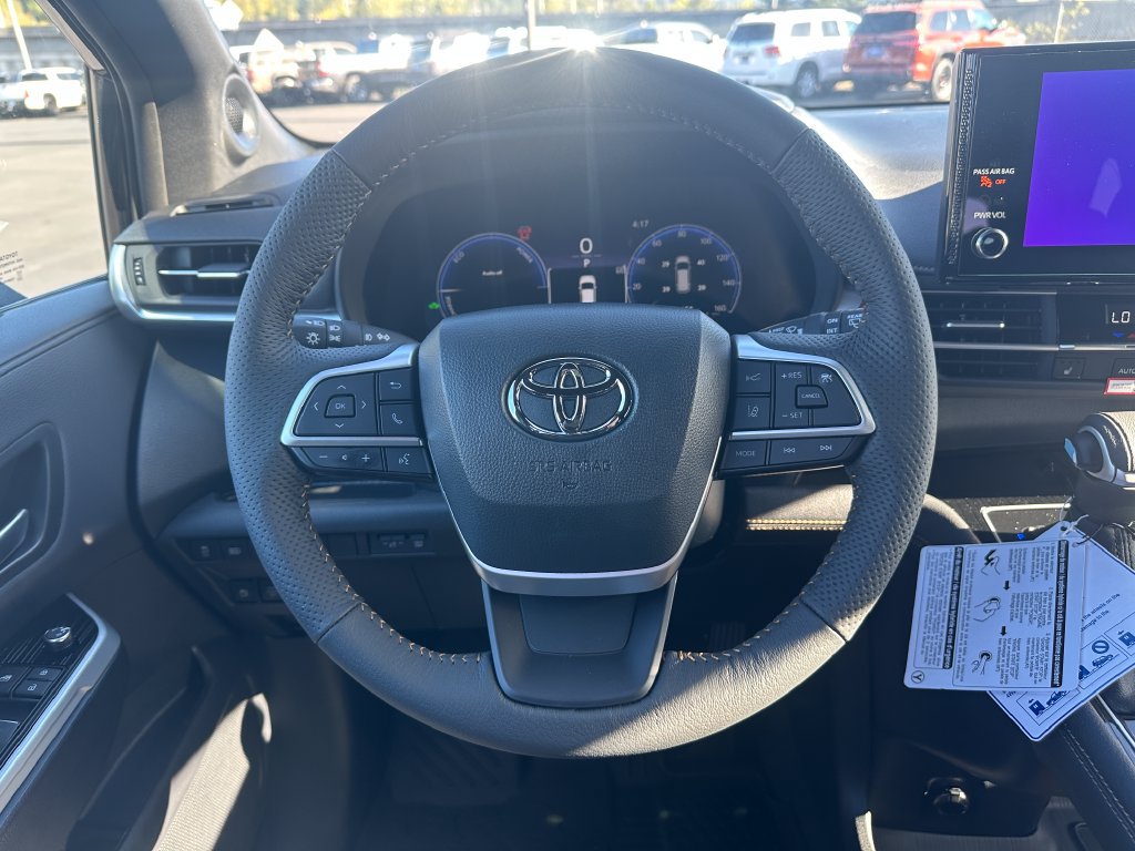 New 2026 Toyota Sienna XLE Woodland Edition AWD/4WD image 20