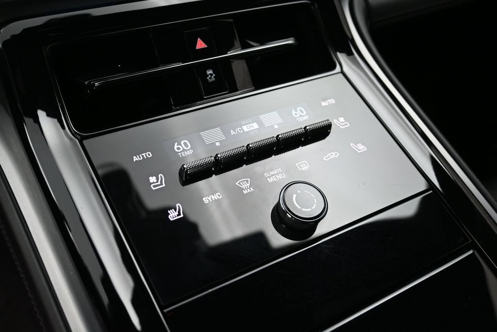 Certified 2024 Porsche Panamera 4 AWD/4WD image 15