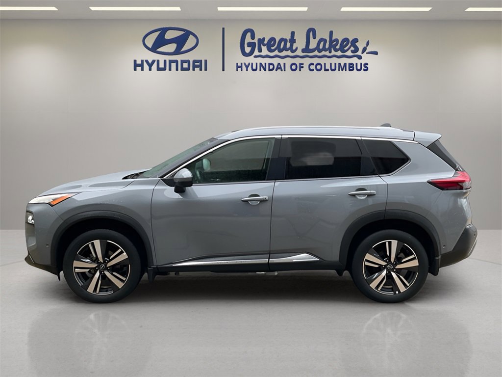 Used 2022 Nissan Rogue SL w/ SL Premium Package image 2