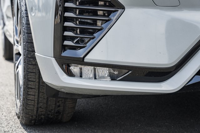 Used 2024 Volvo XC60 B5 Plus image 14