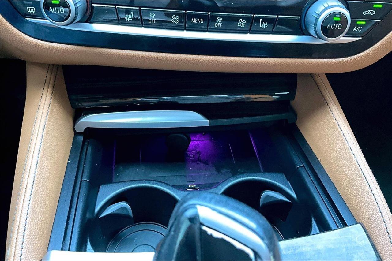 Used 2019 BMW M550i xDrive image 15