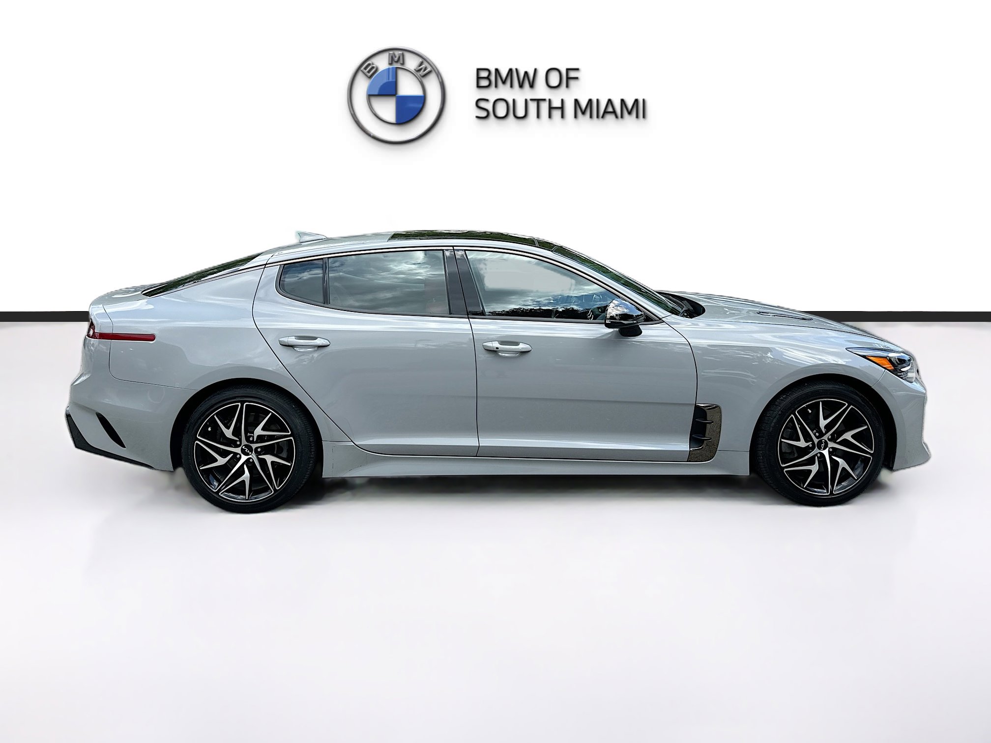 Used 2023 Kia Stinger GT-Line w/ Sun & Sound Package image 8
