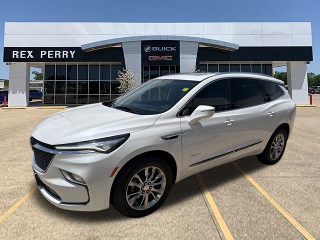 Used 2022 Buick Enclave Avenir FWD image 1