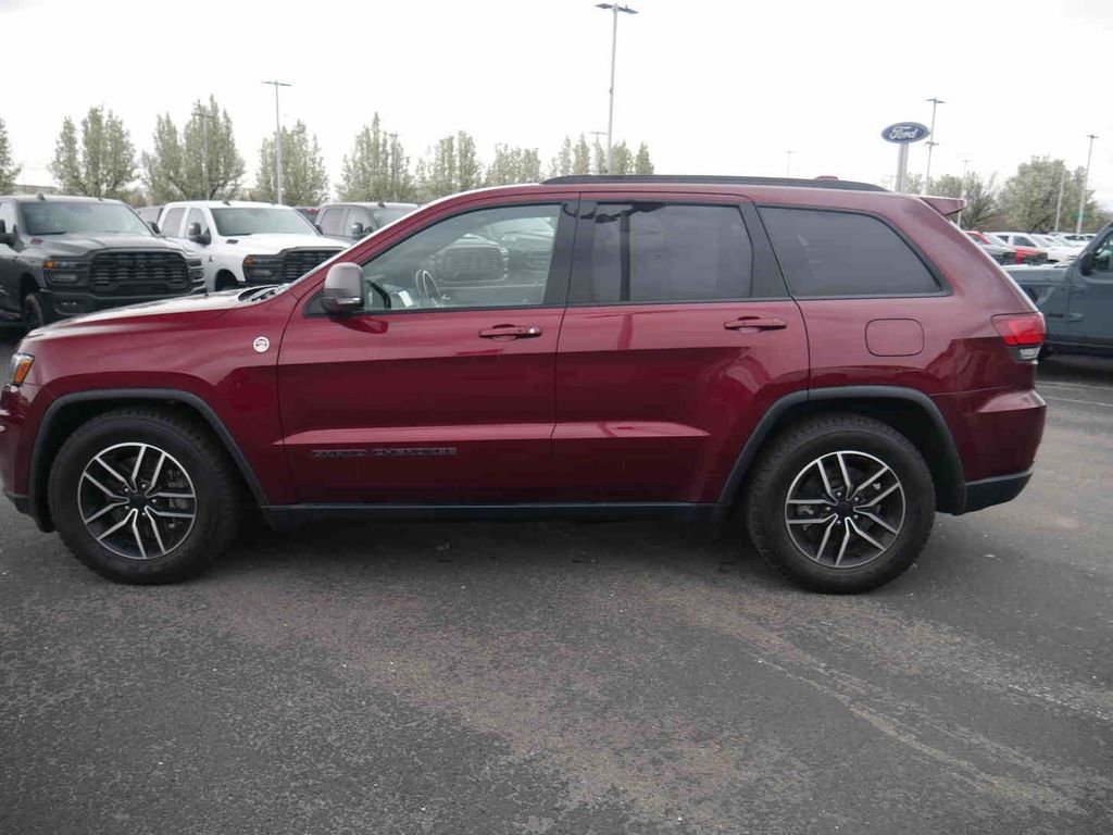 Used 2021 Jeep Grand Cherokee Trailhawk w/ Trailhawk Luxury Group AWD/4WD image 19