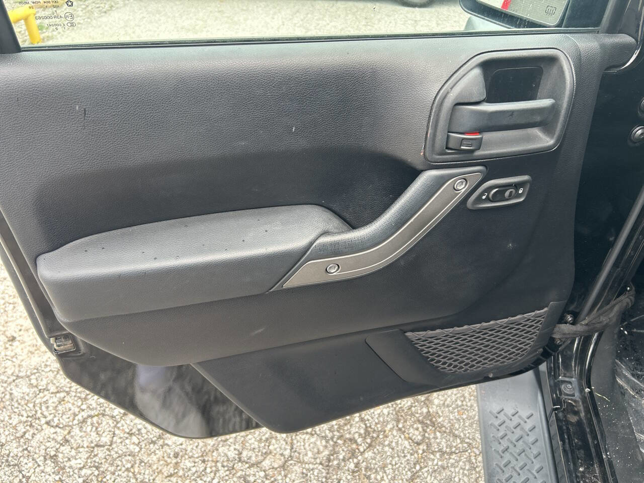 Used 2011 Jeep Wrangler Unlimited Sport image 13