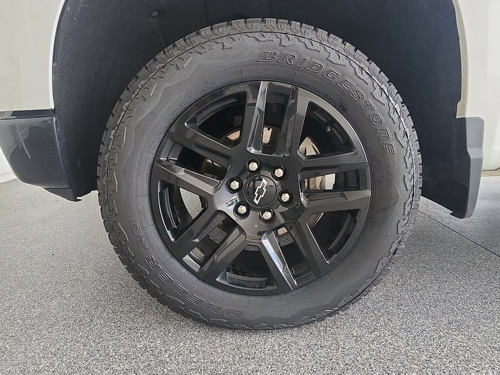 Certified 2022 Chevrolet Silverado 1500 LT Trail Boss w/ Convenience Package II AWD/4WD image 33