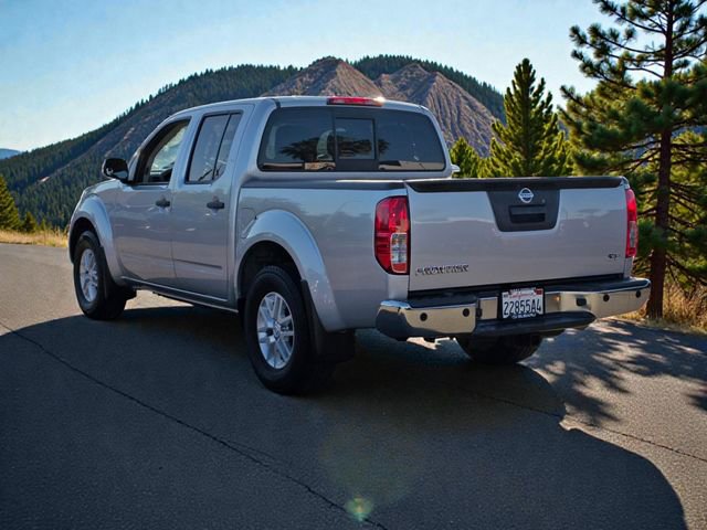 Used 2020 Nissan Frontier SV image 4