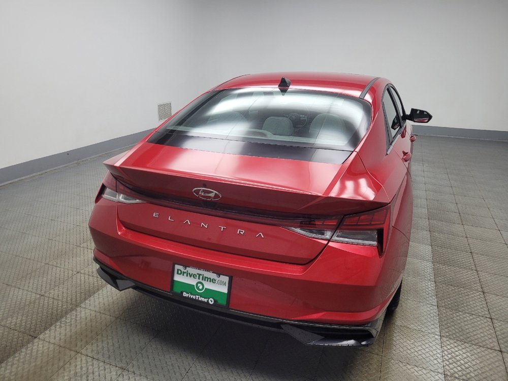 Used 2021 Hyundai Elantra SEL w/ Convenience + Premium Package FWD image 7