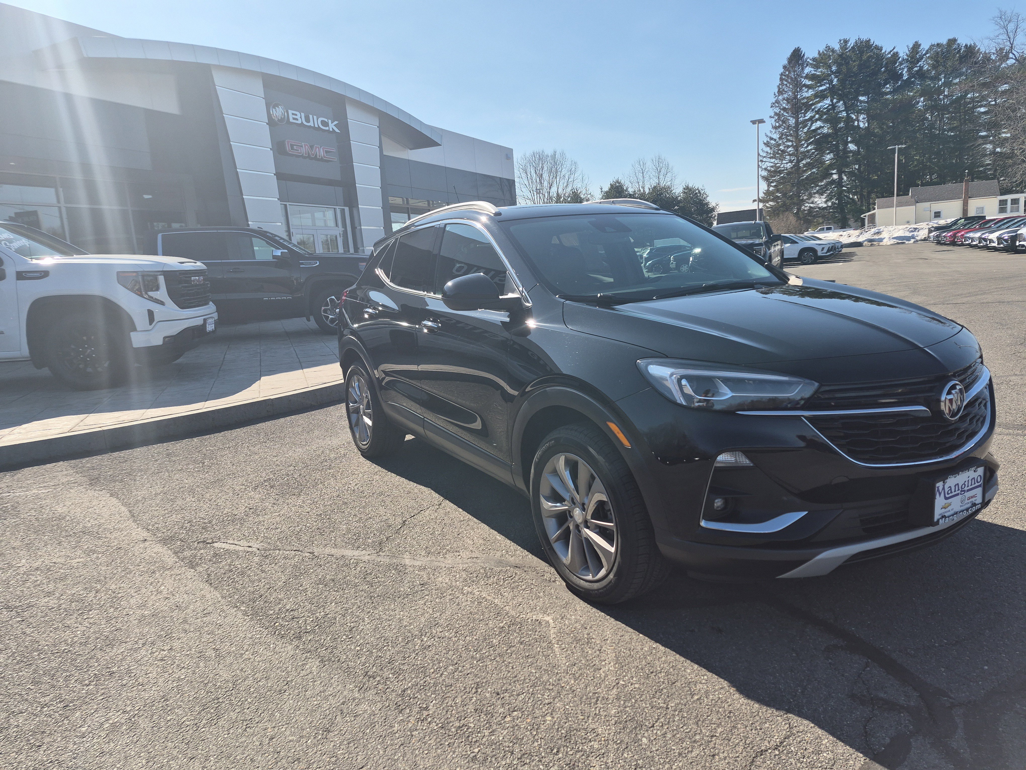 Used 2023 Buick Encore GX Essence w/ Experience Buick Package image 8